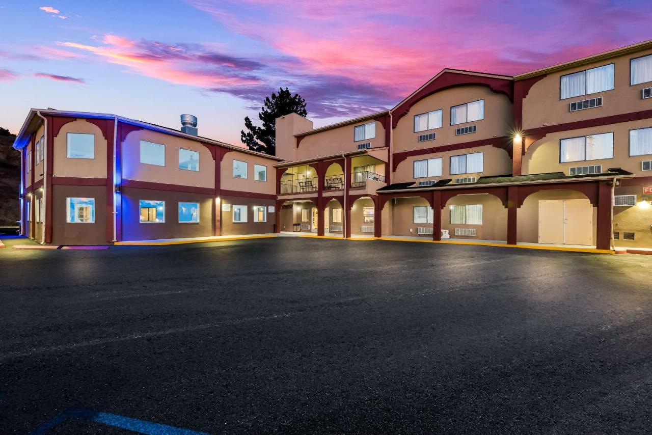 Surestay By Western Silver Hotel